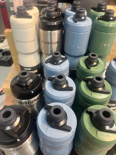 稲城店　レジカウンターすぐそばにておすすめ商品を展開中です！