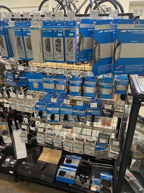 稲城店　売場のご紹介　補修品売り場