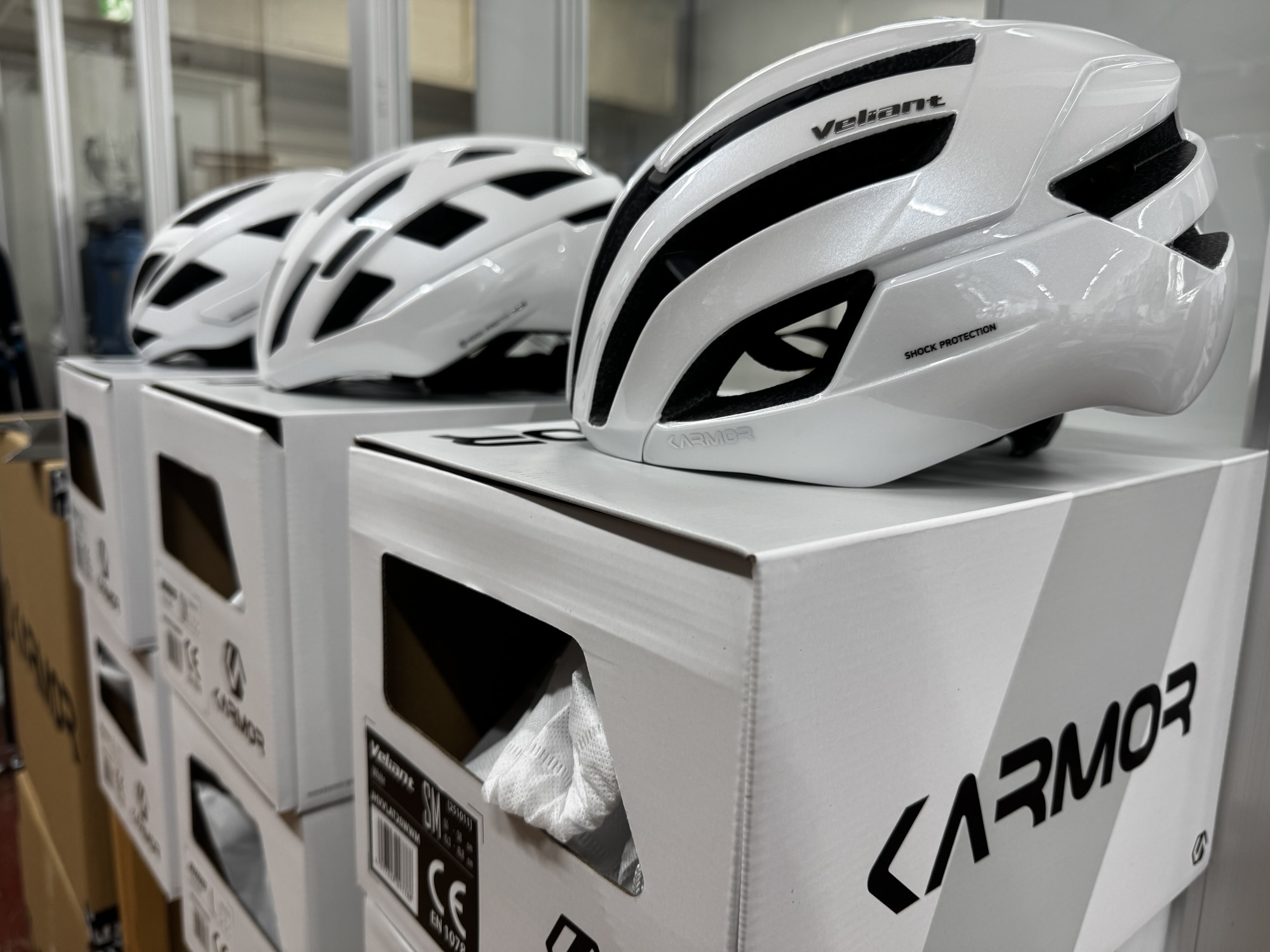 【越谷店】KARMORヘルメットが入荷しました！